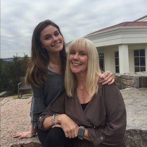 Meet your Posher, Lynn